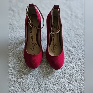 AMERICAN RAG Red Suede Heels